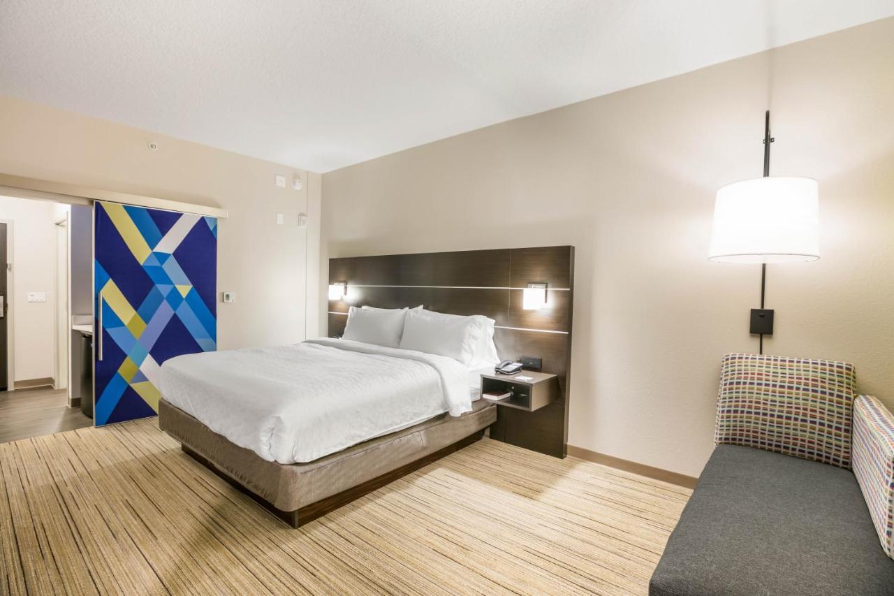 Holiday Inn Express & Suites Jacksonville - Town Center By Ihg Exterior foto