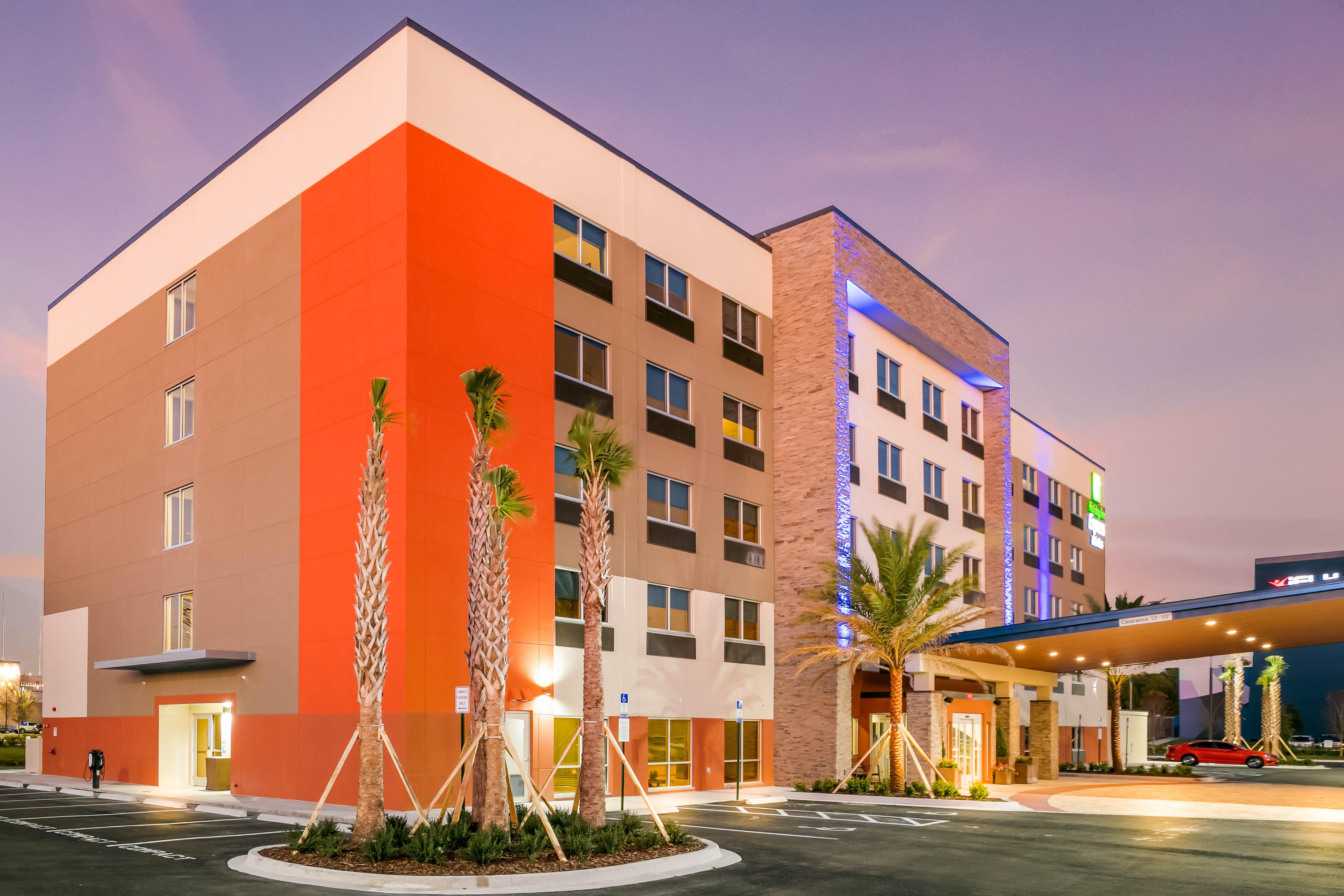 Holiday Inn Express & Suites Jacksonville - Town Center By Ihg Exterior foto